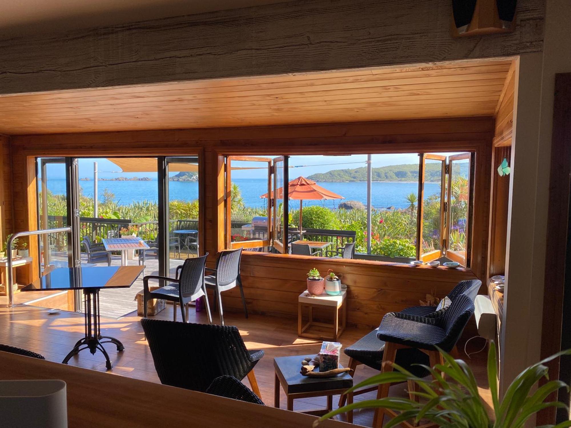The Bay House Beachfront Accommodation Cape Foulwind Exterior foto
